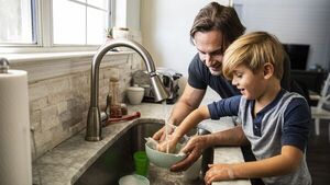 Técnicas para enseñar a los niños a colaborar en las tareas del hogar