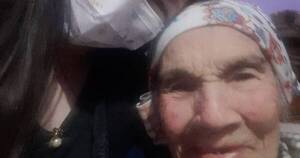 La Nación / Niña de 12 años juntó plata de su recreo para pagar serenata a su bisabuela de 104 años