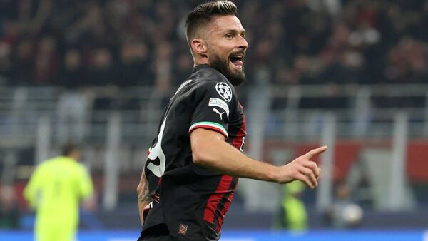 Milan golea a Salzburgo y certifica su clasificación