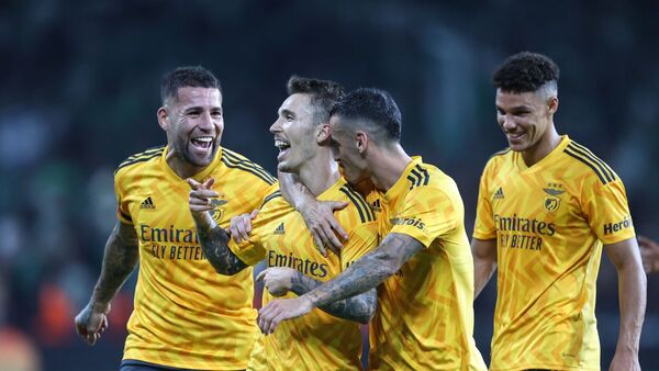 El Benfica obra el milagro en Israel