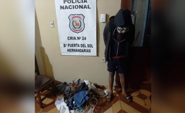 Vecinos reducen a incorregible ladrón domiciliario