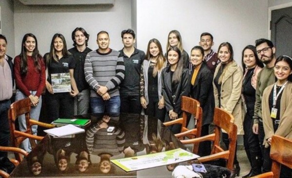 Premian a ganadores de “Íconos de CDE”