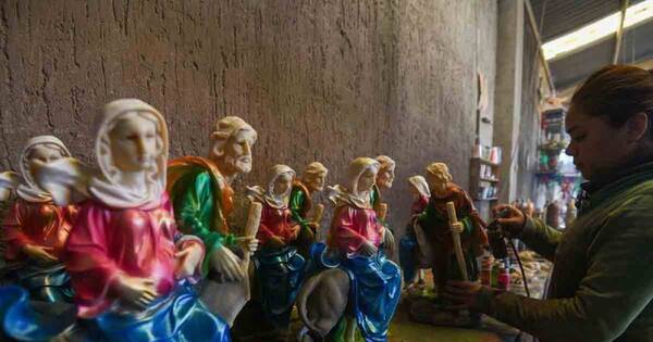 La Nación / México: analizarán prohibir pesebres en espacios públicos