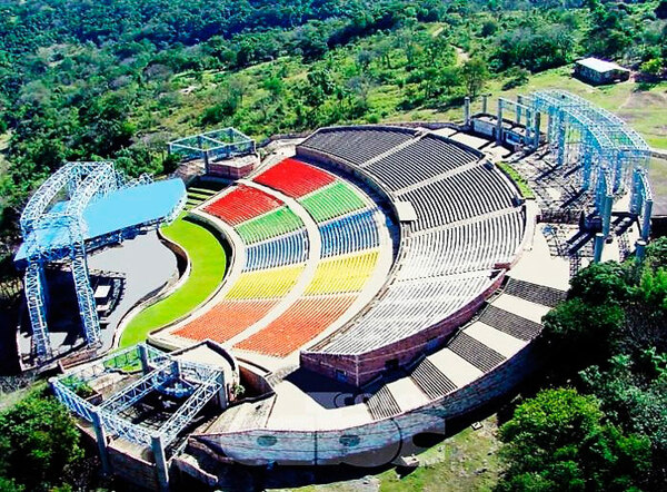 Intendente asume compromiso de trabajar en protocolo de seguridad para eventos | 1000 Noticias