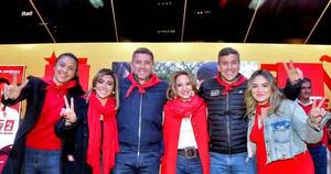 La Nación / Giménez y Taboada oficializan sus precandidaturas