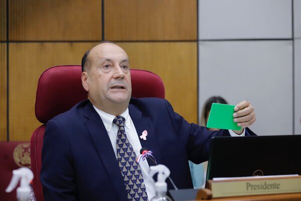 Diario HOY | Senado estudia autorización de varios créditos