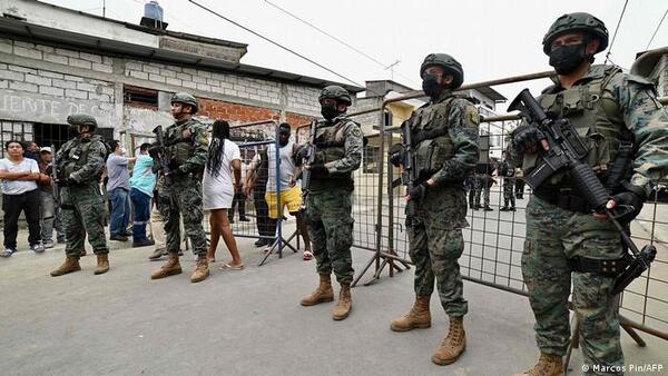 Al menos dos muertos en nueva reyerta en cárcel de Ecuador