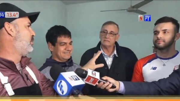 ¡Gran gesto! Ciudadanos se organizaron y repusieron moto a delivery asaltado en dos ocasiones - Noticias Paraguay