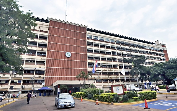 Diario HOY | Nueva denuncia salpica al IPS: bebé falleció en el vientre por negligencia médica