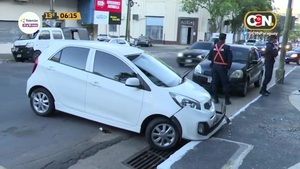 Ebrio chocó y quedó detenido - C9N