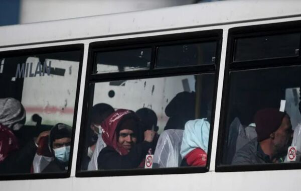 Reino Unido quiere enviar a inmigrantes ilegales a Paraguay, según medio británico