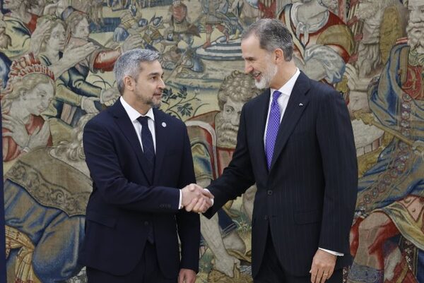 El rey Felipe VI de España recibió a Mario Abdo en el Palacio de la Zarzuela - El Trueno