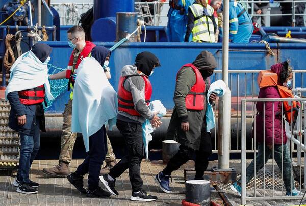 Paraguay reconoce que Reino Unido expuso situación migratoria, pero aclara que no negoció la venida de deportados - Megacadena — Últimas Noticias de Paraguay