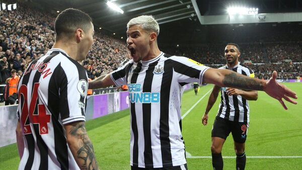 Bruno Guimarães hace campaña por Almirón