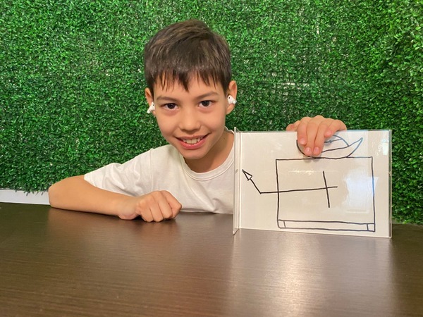 Diario HOY | Tras tener éxito en Amazon, autor paraguayo de 10 años llega a las librerías locales