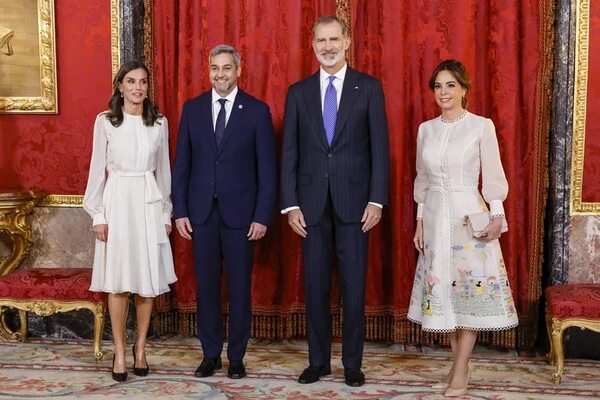 Vestido de Silvana Abdo en el Palacio de la Zarzuela despertó comentarios - Gente - ABC Color