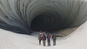 Un brasileño muere en la Patagonia al caerle un hielo encima