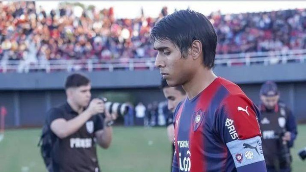 Crónica / Cerro escucharía ofertas por 3 de sus peloteros: Un club rapái estaría interesado en…