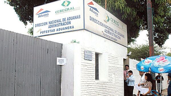 BCP abre sumario y suspende a cuatro jefes de Ceregral