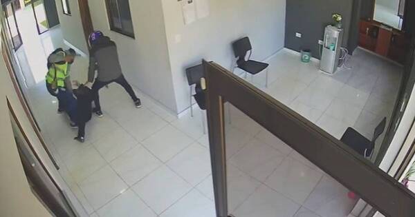 La Nación / Roque Alonso: delincuentes ingresan a un comercio y casi matan a guardia por G. 700.000