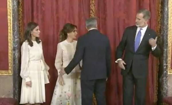 Marito y la primera dama en el palacio de España, desataron risa universal – Prensa 5