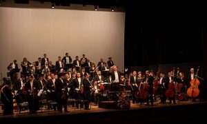 Diario HOY | Joven violinista Oscar Aguilar, en séptimo concierto de temporada de la OSCA