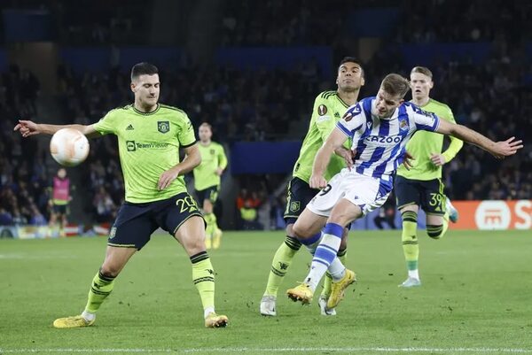 Dulce derrota de la Real Sociedad ante el Manchester United - Fútbol Internacional - ABC Color
