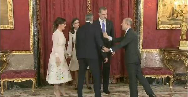 El blooper de Mario Abdo y Silvana ante los reyes de España - Noticiero Paraguay
