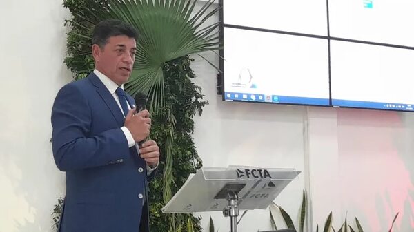 Ministro Ríos califica de ignorantes y fanáticos a los que se oponen al plan de transformación educativa - Nacionales - ABC Color