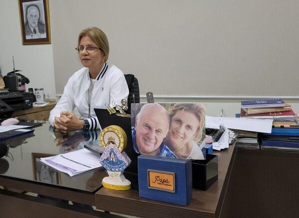 Beatriz Denis critica que el Gobierno dejó en el freezer información sobre su padre - ADN Digital