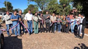 Municipalidad inauguró más cuatro cuadras de empedrado en el barrio San Blas - Radio Imperio