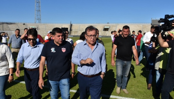 Director de la EBY recorrió hoy el moderno estadio Villa Alegre que se habilita mañana en Encarnación