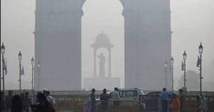 La Nación / Niebla tóxica cubre la capital de India