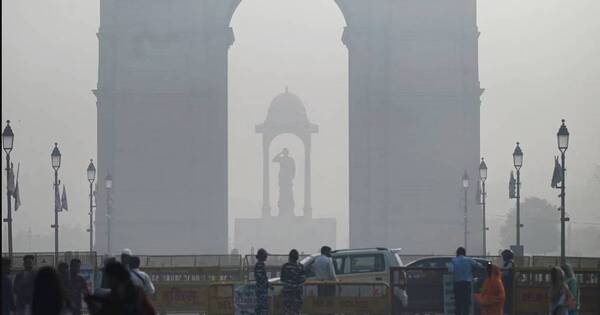 La Nación / Niebla tóxica cubre la capital de India