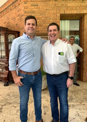Aduanero cartista gasta más de lo que gana y le sobra para “apostar” - Política - ABC Color