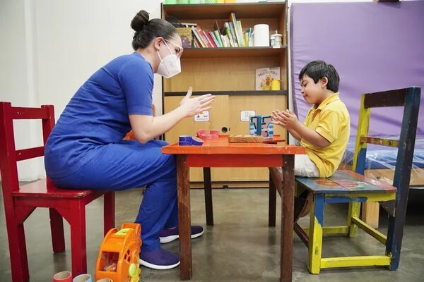 Una importante donación - Teletón 2022 - ABC Color