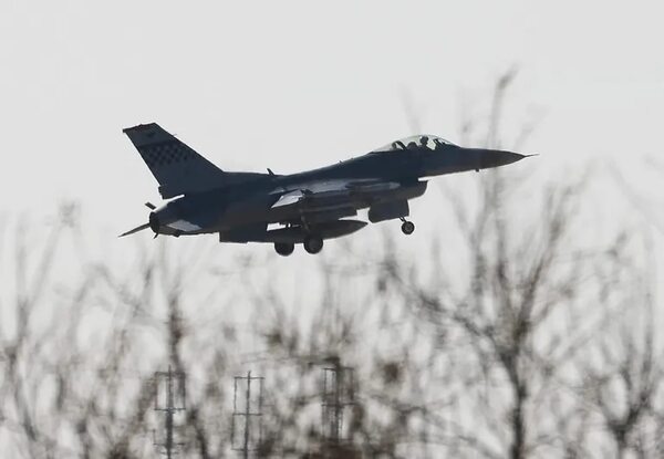 Seúl moviliza aviones de combate al detectar gran despliegue aéreo norcoreano - Mundo - ABC Color