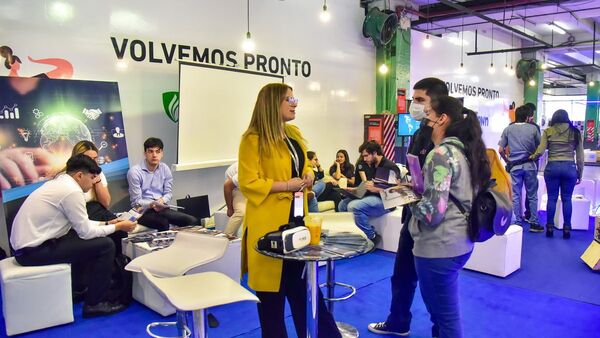 Expo Universidades de ÚH ofrece a estudiantes exoneraciones y rebajas