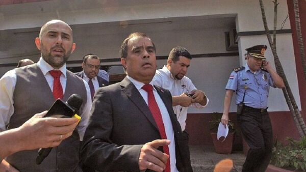 Ex intendente Roberto Cárdenas debe cumplir dos años de prisión