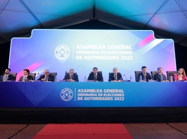 Reeligen a Robert Harrison al frente de la Asociación Paraguaya de Fútbol - .::Agencia IP::.