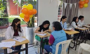 Realizan control de manchas y lunares
