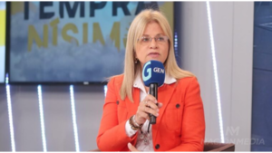 Crónica / Familia de Óscar Denis presenta querella adhesiva para acceder a información "profesional"