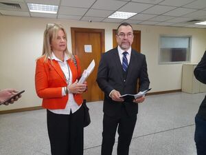 Querellados miembros del EPP por la familia Denis - Judiciales.net