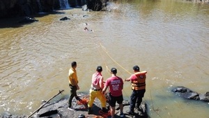 Buscan a menor que cayó en cauce del río Acaray - Paraguaype.com