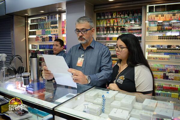 Suspenden actividades de locales comerciales por falta de patentes - Noticde.com