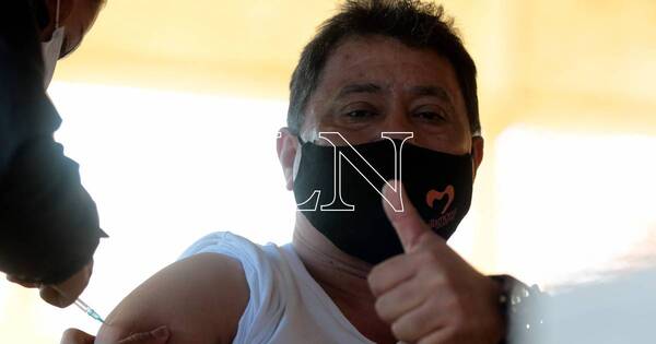 La Nación / COVID-19: el 70% de los mayores de 50 años está vacunado con las dos dosis