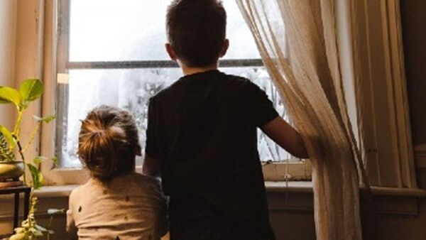 Más de 800 niños y adolescentes esperan por una familia acogedora en Paraguay