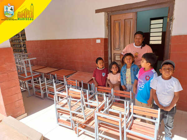 Municipalidad de Mariscal Estigarribia proveyó mobiliarios a instituciones educativas del distrito