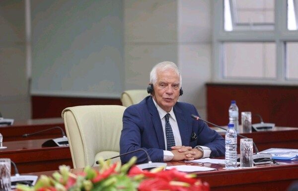Josep Borrell pide evitar la dependencia de China, pese a no compararla con Rusia - Revista PLUS