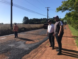 Por gestiones del senador Afara, inicia bacheo de la colectora de María Auxiliadora